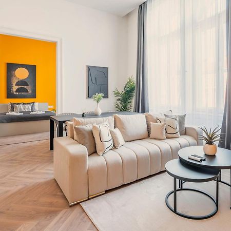 Exclusive Central 3Bedrm Stylish Residence By Prestige Homes Budapest Eksteriør bilde