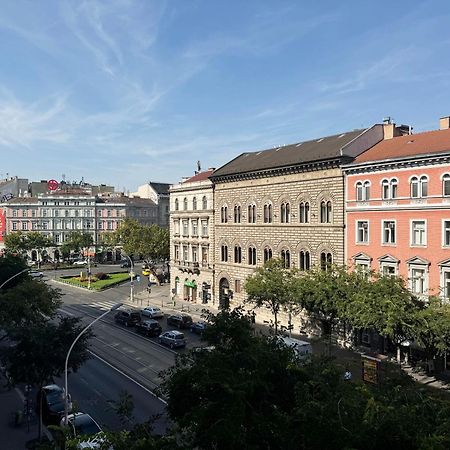 Exclusive Central 3Bedrm Stylish Residence By Prestige Homes Budapest Eksteriør bilde