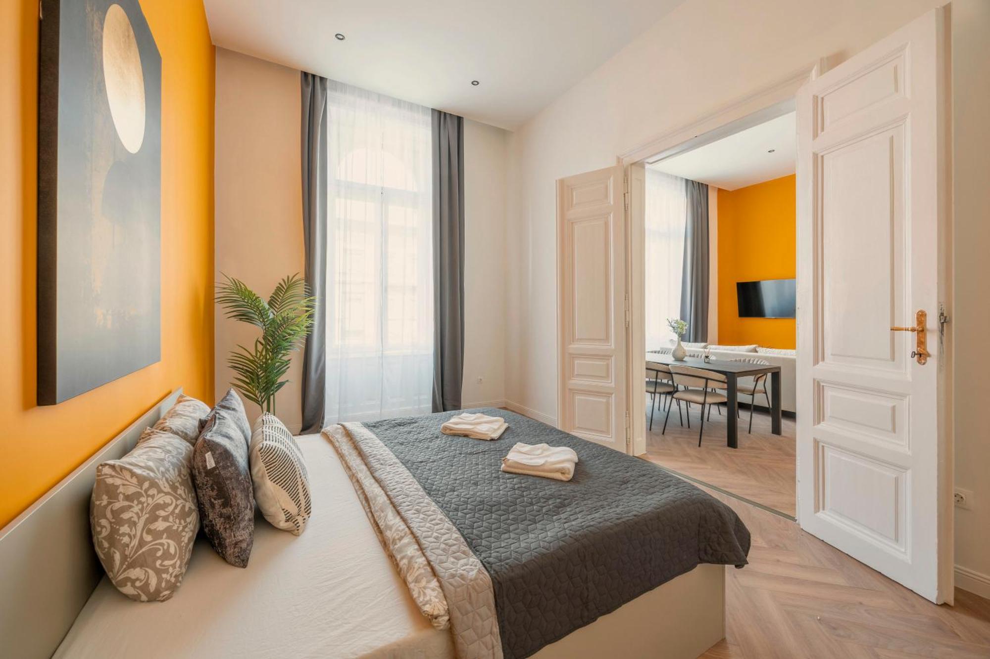 Exclusive Central 3Bedrm Stylish Residence By Prestige Homes Budapest Eksteriør bilde
