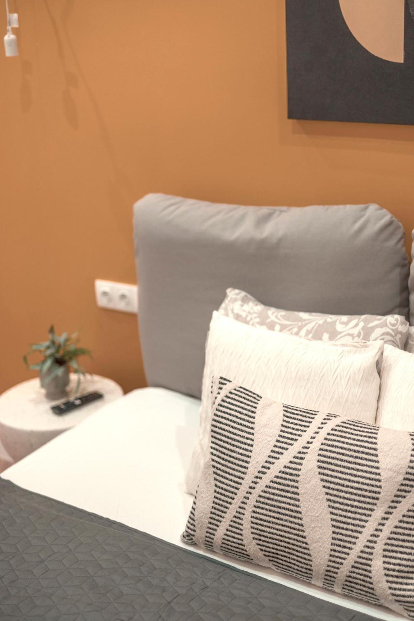 Exclusive Central 3Bedrm Stylish Residence By Prestige Homes Budapest Eksteriør bilde